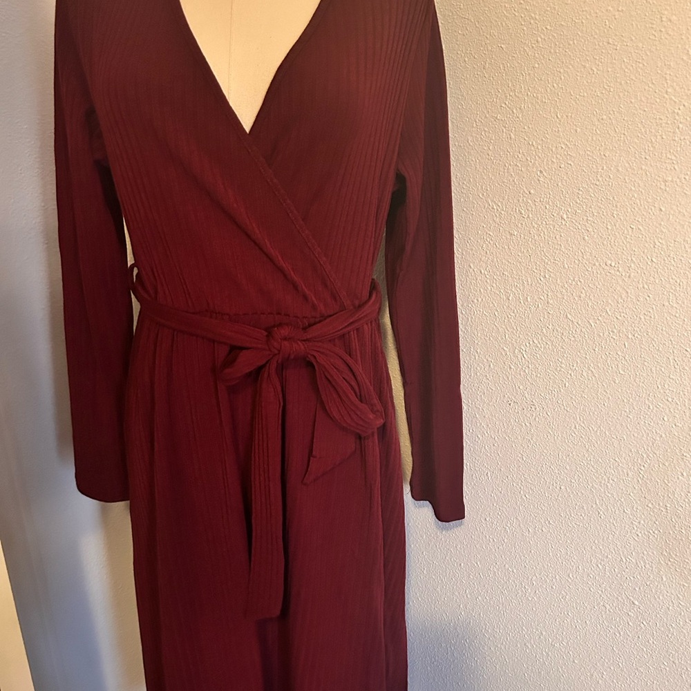 Chic Maroon Long Sleeve Wrap Dress